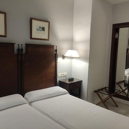 Hotel Iberia Plaza America Caceres Exterior photo