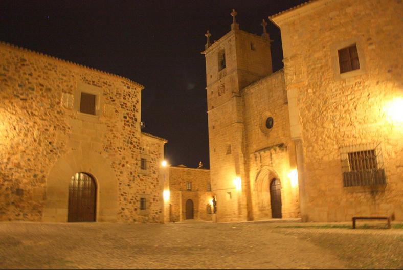 Hotel Iberia Plaza America Caceres Exterior photo